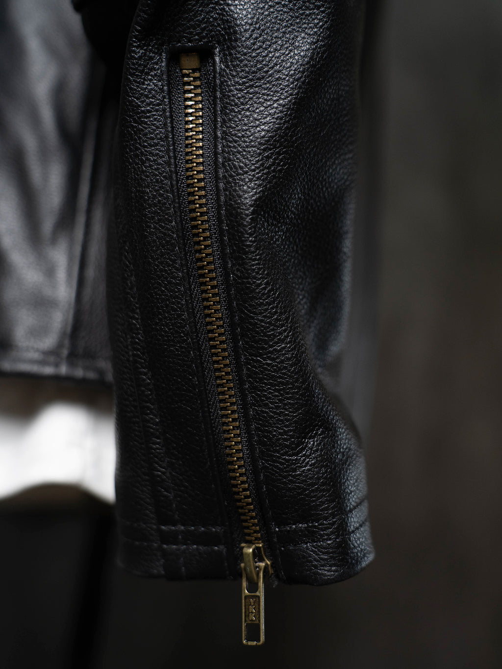 LJ2081 Black